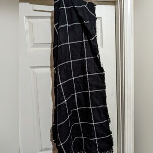 Berkshire Fashions scarf